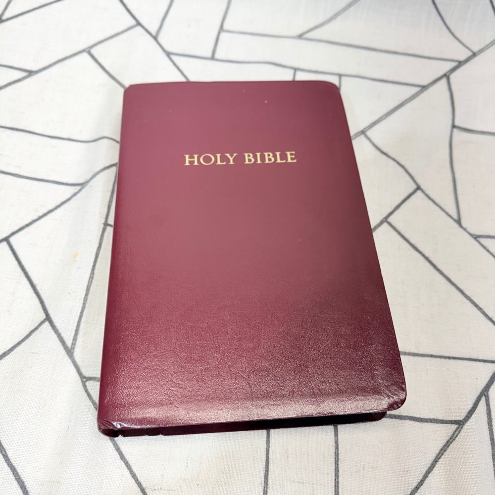 Thomas Nelson KJV Holy Bible Giant Print Burgundy Bonded Leather Red Letter Ed